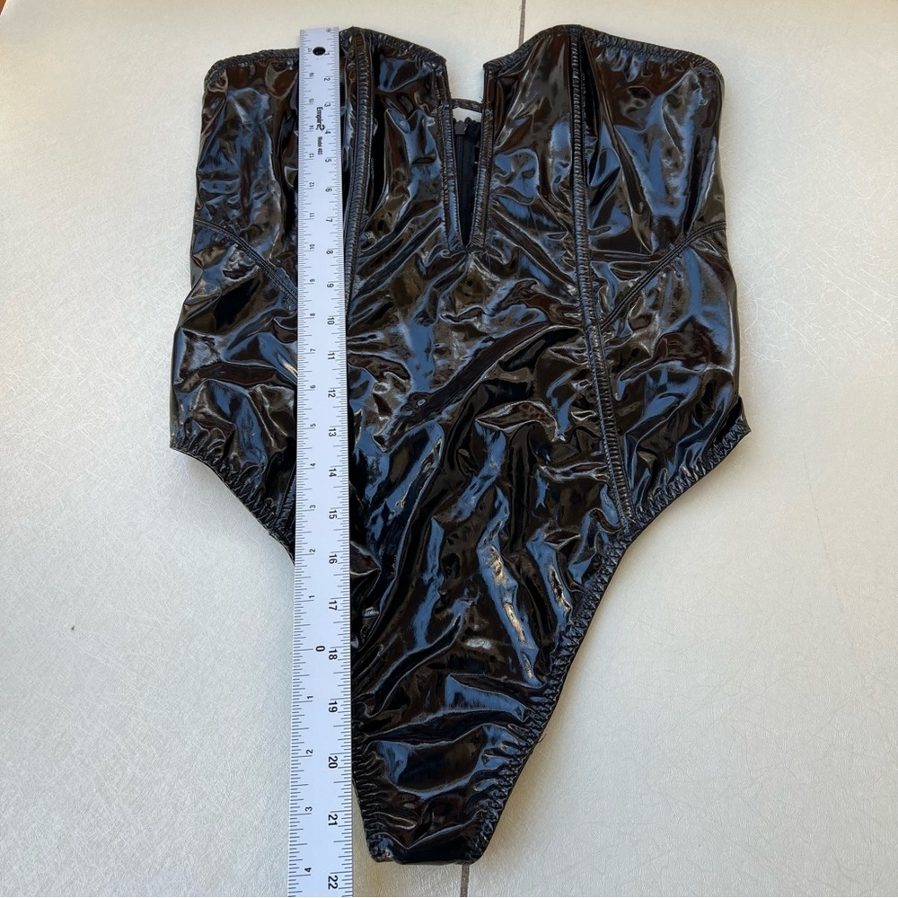 Victoria's Secret black corset with lace back 
women Size Large - Picture 5 of 7